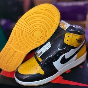 Jordan 1 High Taxi